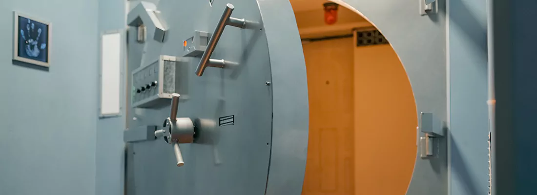 Vault and Safe locksmith services in Sarasota, FL